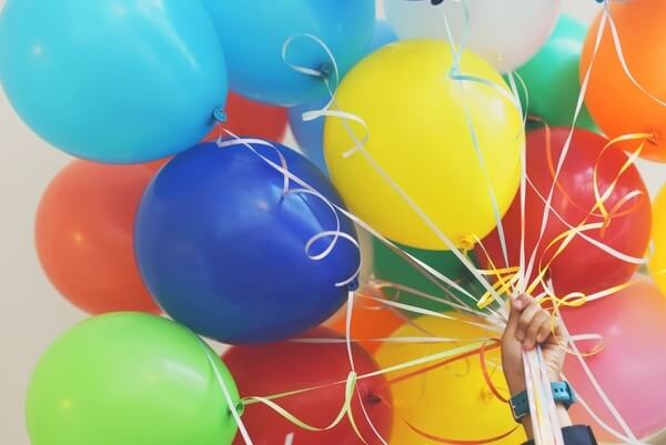 decorate your venue on a budget balloon bouquet coloured